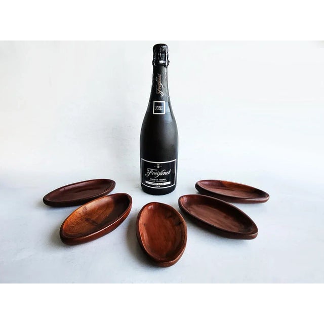 Vintage Set of Mahogany Snack Plates/Trinket Dishes, 5 Pieces For Sale In Miami - Image 6 of 9