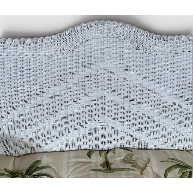 Late 20th Century Vintage Palm Beach Regency White Wicker Camelback Settee Loveseat For Sale - Image 5 of 18