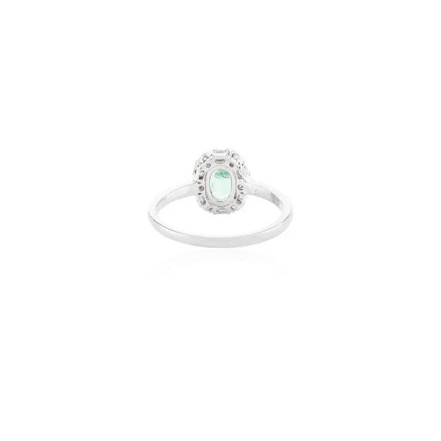 Metal 14k White Gold Oval Emerald & Diamond Halo Modern Engagement Ring Size 7 For Sale - Image 7 of 14