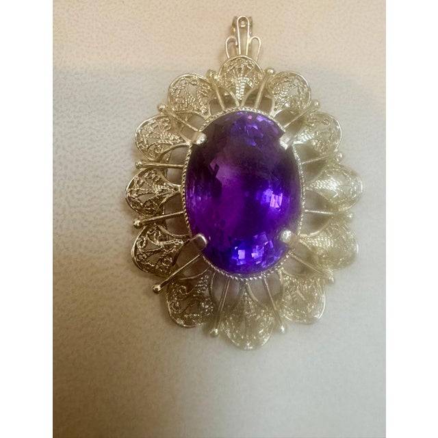 23 Carat Oval Amethyst Pendant Necklace 18 Karat Yellow Gold Vintage For Sale - Image 4 of 18