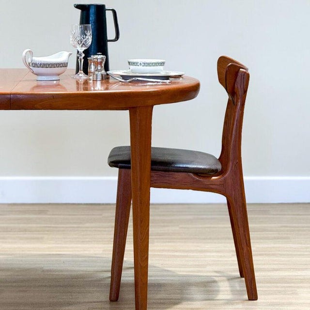 1960s Mid-Century Danish Double Extending Teak Model 16 Dining Table by VV Møbler, 1965 For Sale - Image 5 of 17