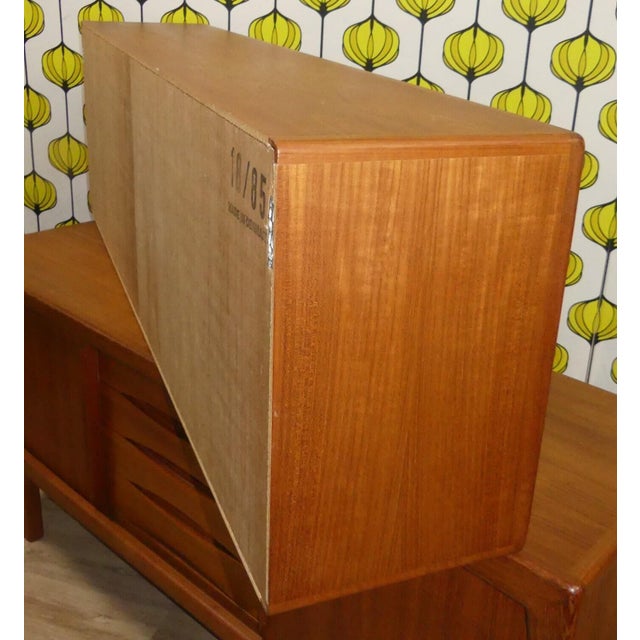 Danish Teak Wall-Mounted Display Cabinet from Dyrlund, 1960s For Sale - Image 9 of 11