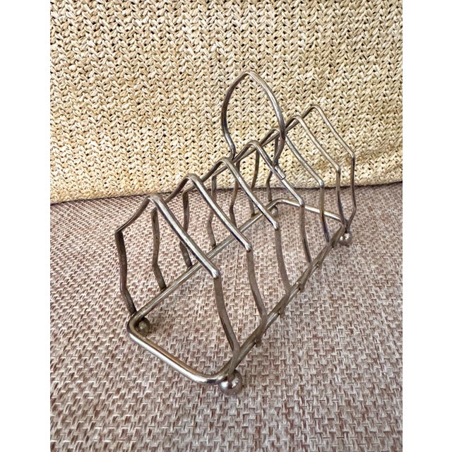 1940s English Silver-Plated Toast Rack With Loop Handle | Made in England For Sale - Image 9 of 12