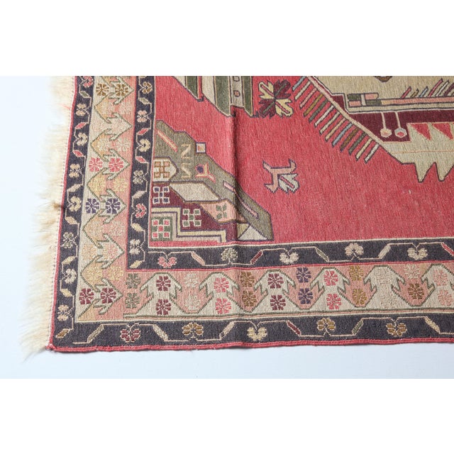 Red 1990s Vintage Handwoven Kilim Rug For Sale - Image 8 of 12