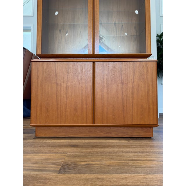 1970s Nordic Furniture Danish Modern Teak Glass Lighted Hutch Cabinet For Sale - Image 10 of 15