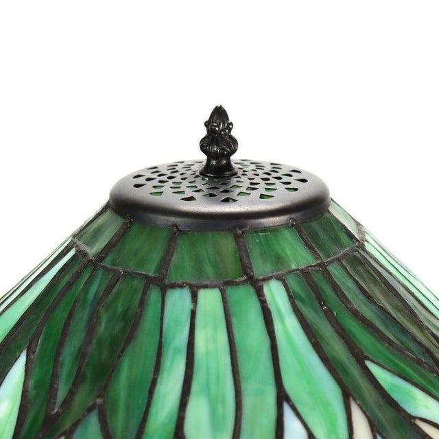 Early 20th Century Tiffany School Floral Leaded Stained Glass Table Lamp For Sale - Image 12 of 15