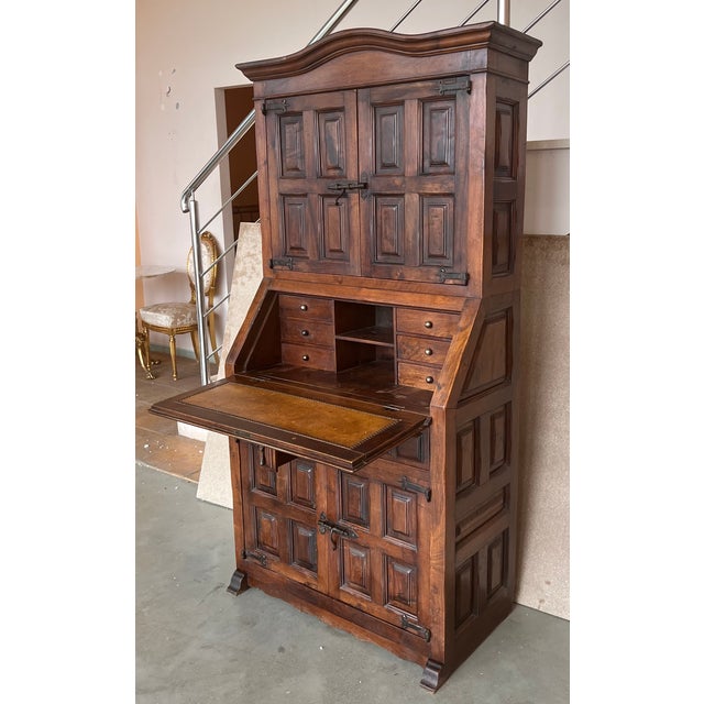 Late 19th Century Spanish Walnut Bureau Bookcase ‘Secretaire’ For Sale - Image 4 of 13