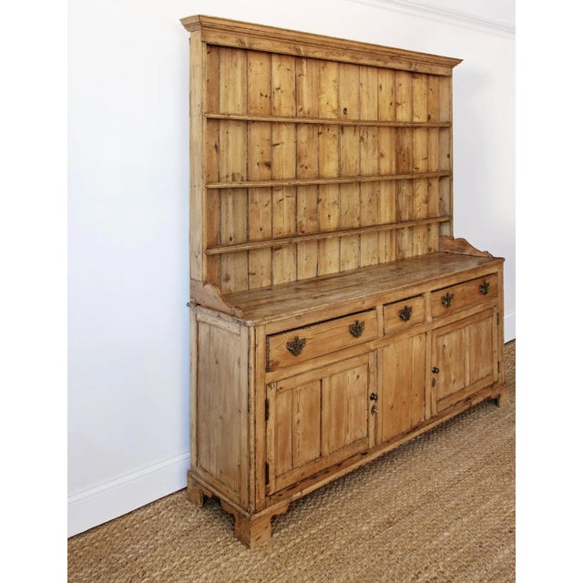 Antique English Pine Welsh Dresser With Open Plate Rack | C. 1880–1900 For Sale - Image 4 of 6