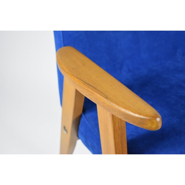 Oak 366 Armchair by J. Chierowski, 1960s For Sale - Image 9 of 12