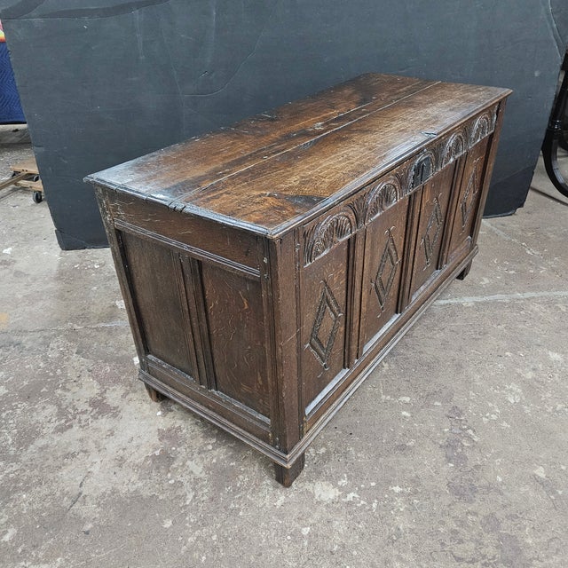 Gothic Late 18th Century English Period Oak Carved and Paneled Trunk For Sale - Image 3 of 18