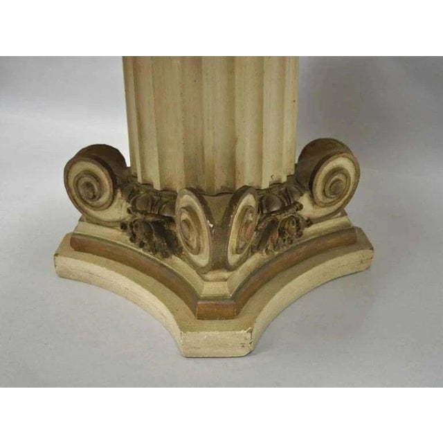 Early 20th Century French Empire Round Marble Top Corinthian Column Wood Pedestal Base Coffee Table For Sale - Image 4 of 9