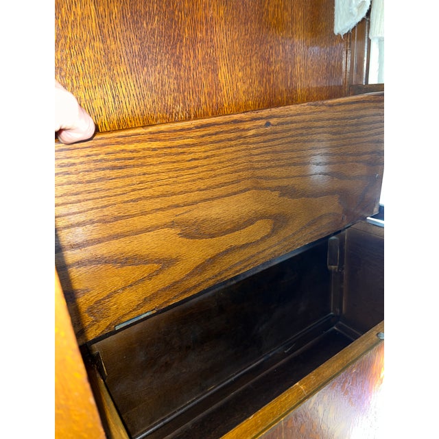 Antique Harris Lebus Quarter-Sawn Oak Hall Tree - Restored For Sale - Image 4 of 18