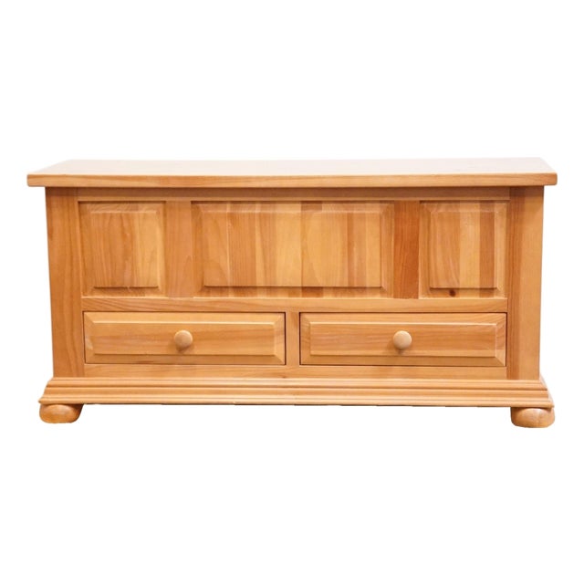 Broyhill Furniture Fontana Collection Solid Pine 28" Blanket Hope Chest W. Drawers For Sale