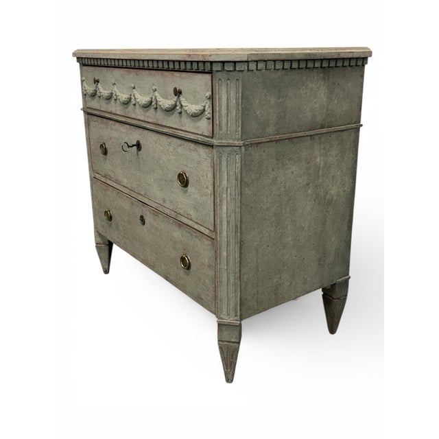 Gustavian Chests of Drawers, 1870s, Set of 2, in Very Good conditions. Designed before 1890