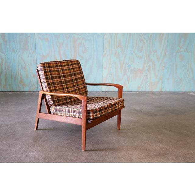 Mid-Century Modern Vintage Plaid Lounge Chair Slat Wood Back For Sale - Image 3 of 9