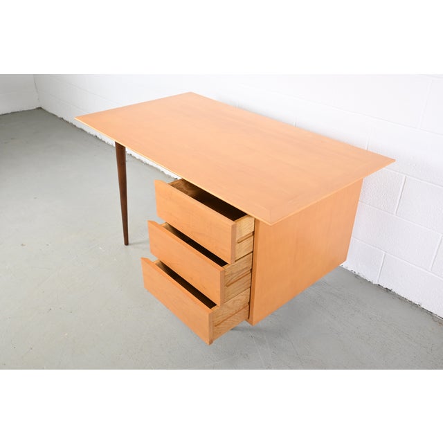 Wood Florence Knoll for Knoll Associates Mid Century Modern Desk For Sale - Image 7 of 13