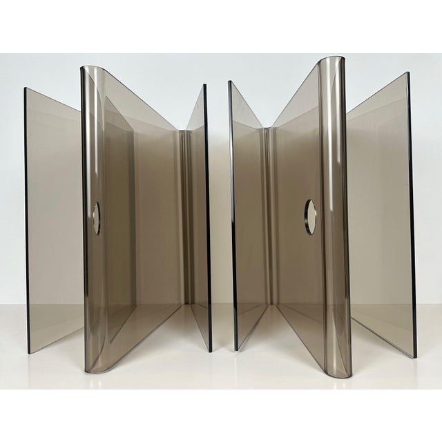 1970s Vintage Magazine Holder in Acrylic Glass, 1970s For Sale - Image 5 of 8