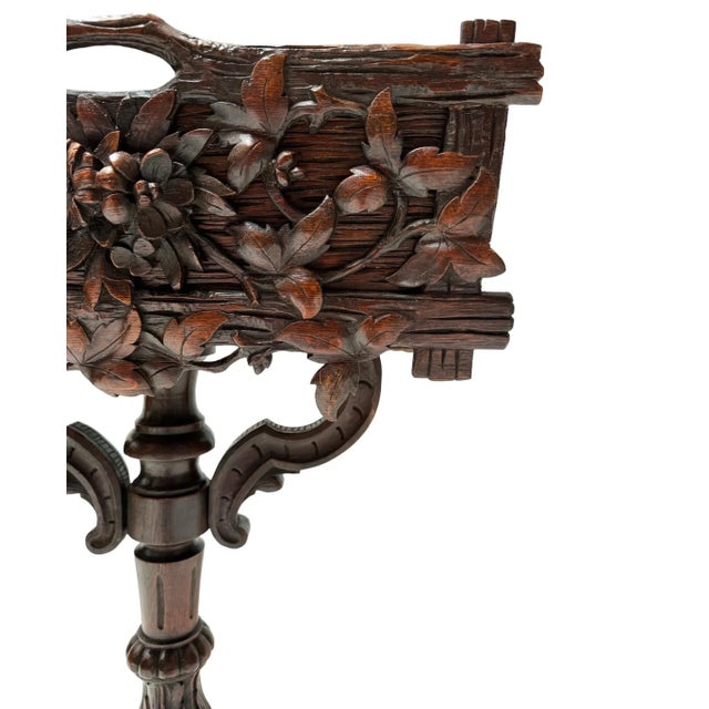 French Carved Fruitwood Black Forest Planter or Jardiniere, 1880s For Sale - Image 10 of 13