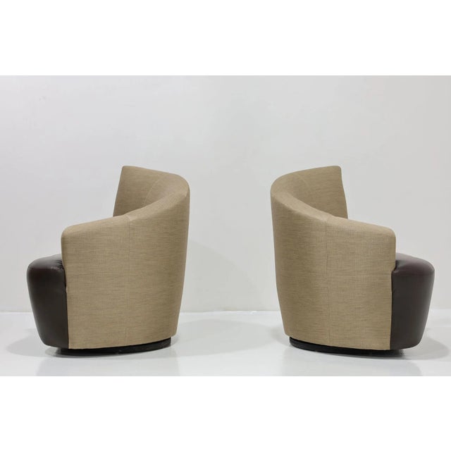 Vladimir Kagan Mid-20th Century Swivel Bilboa Chairs by Vladimir Kagan in Silk and Leather For Sale - Image 4 of 7