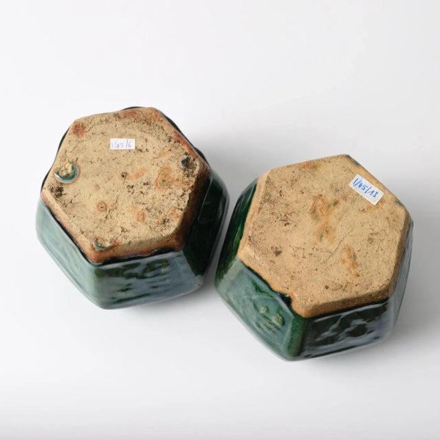 19th Century Chinese Green Glazed Shiwan Pottery Jars, 1890s, Set of 2 For Sale - Image 5 of 7