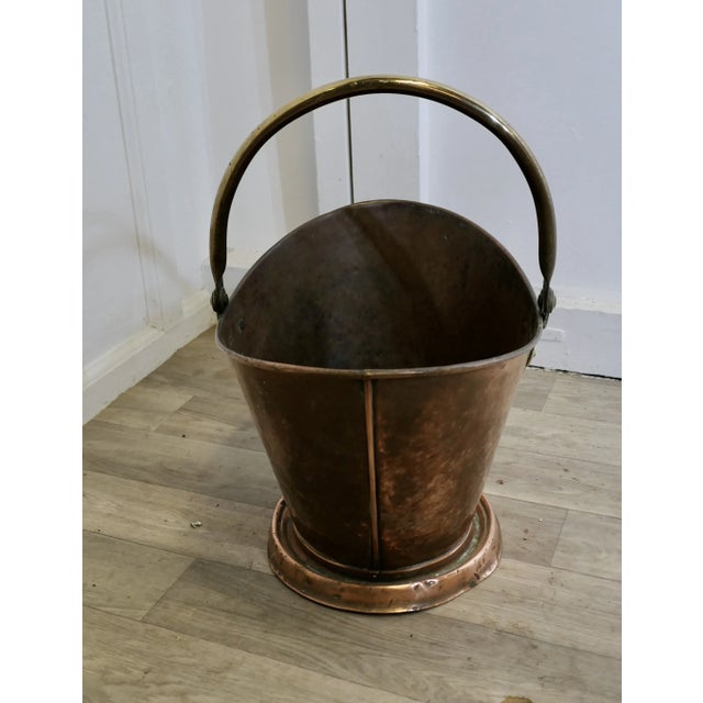 Arts and Crafts Copper Helmet Coal Scuttle, 1890s For Sale - Image 5 of 8