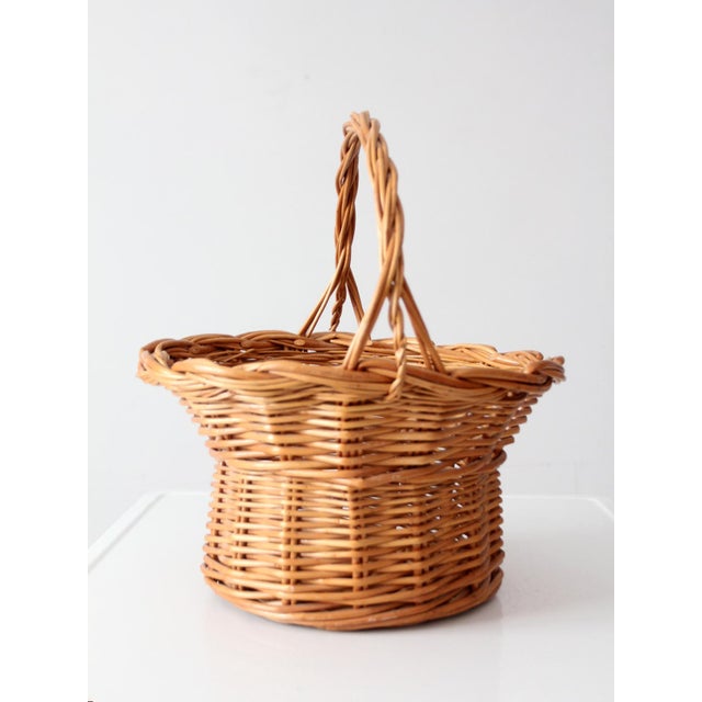 Vintage Round Wicker Gathering Basket With Handle For Sale - Image 4 of 13