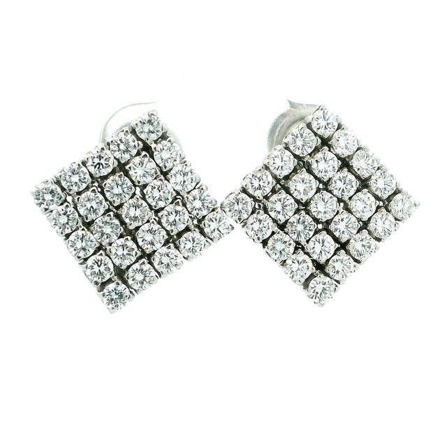 1990s Pair of Italian 18k White Gold 5 Carat Diamond Pavé Cluster Earrings For Sale - Image 10 of 18