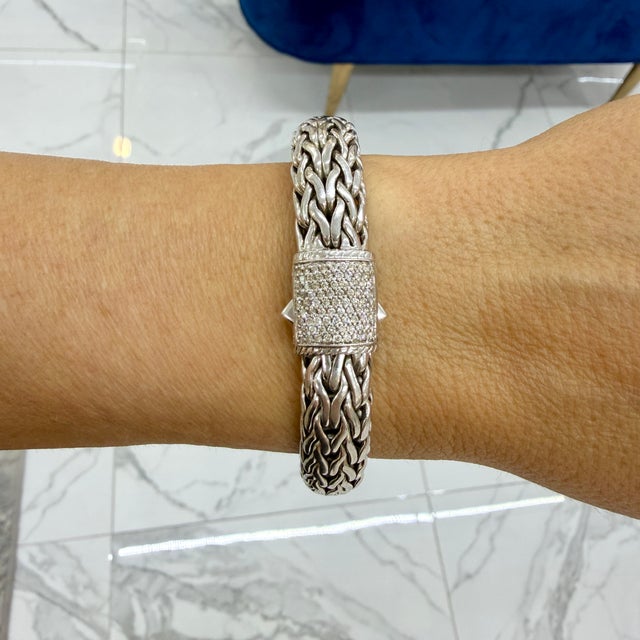 Silver John Hardy Classic Icon 0.69ct Round Diamond Pave Sterling Silver Link Bracelet For Sale - Image 8 of 8