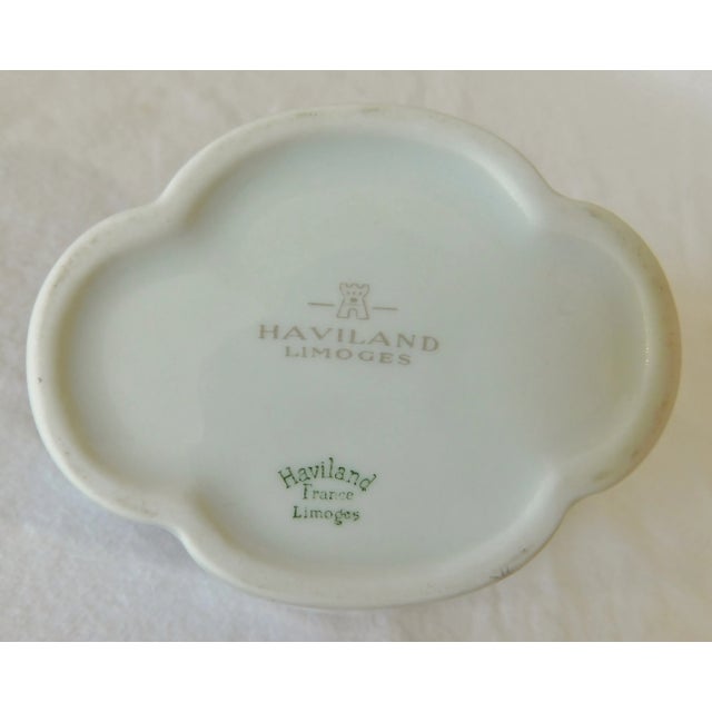 White Small Vintage Mid-Century Haviland Limoges France Pink Flowers Porcelain Basket For Sale - Image 8 of 9