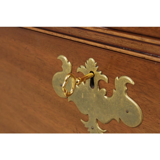 Kittinger Cw-190 Colonial Williamsburg Bombe Chest For Sale - Image 13 of 18
