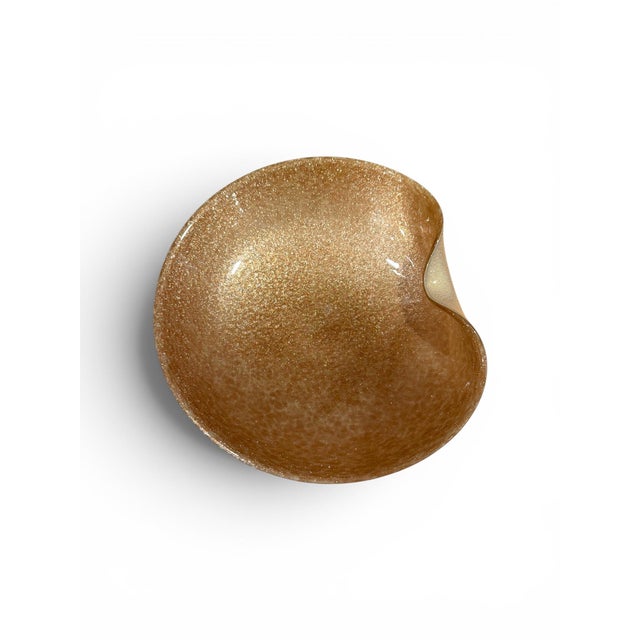 Mid-Century Modern Mid-Century Murano Gold Aventurine Fleck Large Freeform Glass Dish For Sale - Image 3 of 4