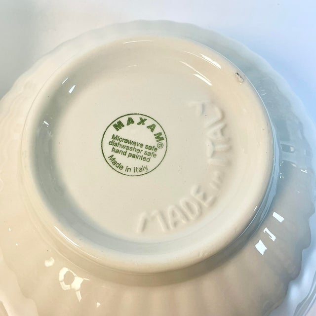 1980s Vintage Coastal Mediterranean Italian Daisy Flora Dinnerware - Set of 17. For Sale - Image 14 of 17