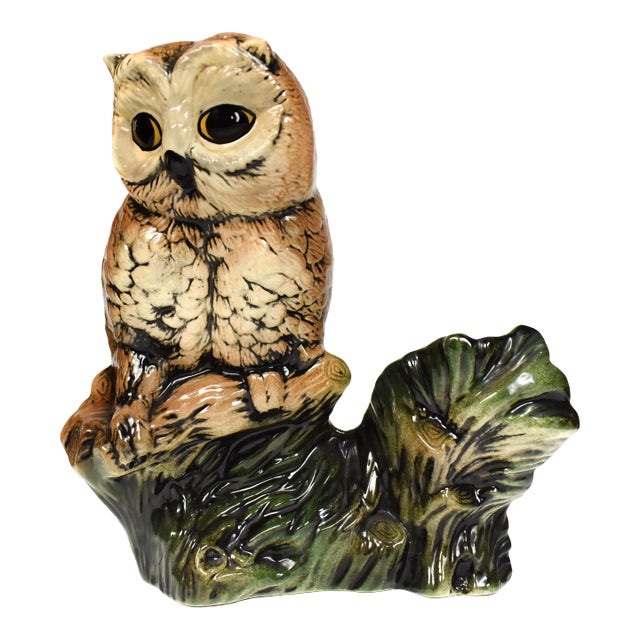 Late 20th Century Ceramic Sitting Owl Figurine Model For Sale