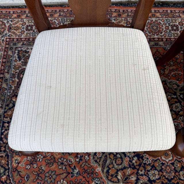 Vintage Thomasville Winston Court Collection Queen Anne Solid Cherry Dining Chairs - A Pair (B) For Sale - Image 9 of 15