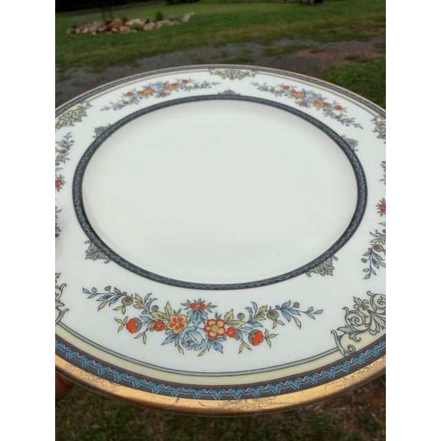 English Minton Stanwood Fine Bone China Dinnerware - A Set For Sale - Image 3 of 8
