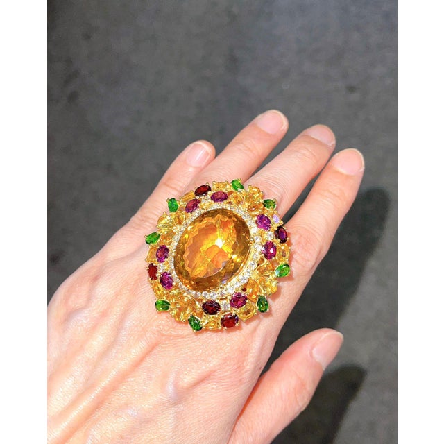 Yellow Bochic Vintage 7ct Lemon Citrine Multi-Gem & Diamond Cocktail Ring in 18K Gold For Sale - Image 8 of 9