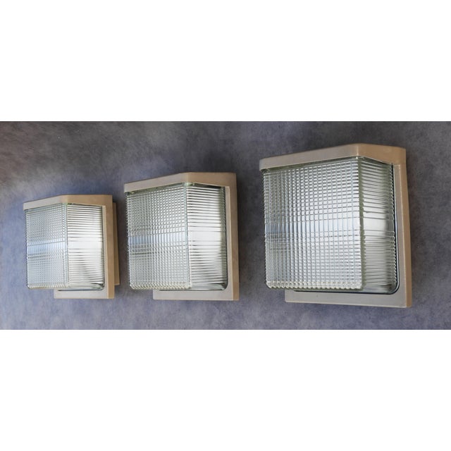Vintage Industrial Wall Light from Holophane, France, 1950s For Sale - Image 6 of 13