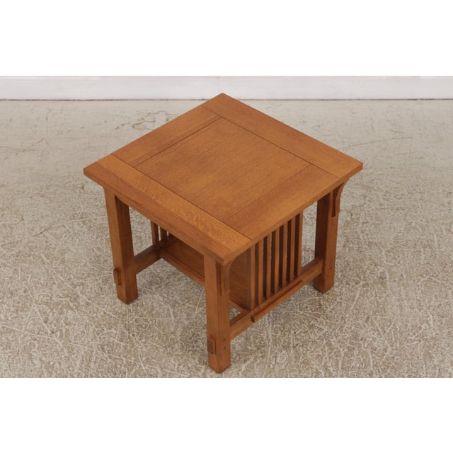1990s Arts & Crafts Mission Style Oak 2 Tier End Table For Sale - Image 5 of 15