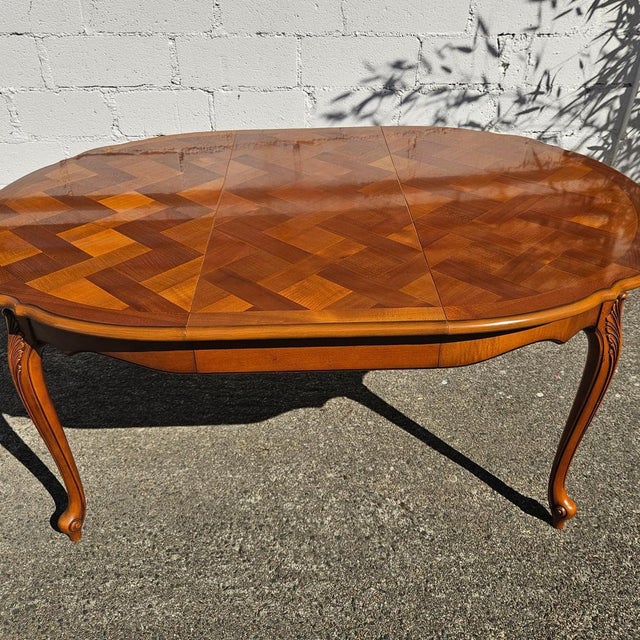 French Louis XV Style Extendable Marqueterie Cherrywood Dining Table, 1880s For Sale - Image 15 of 18