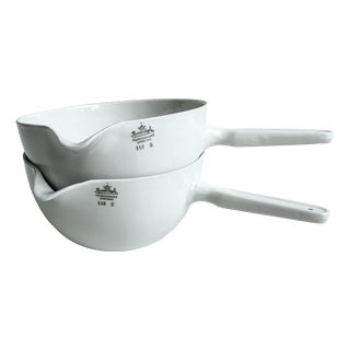 Historical Laboratory Saucepans with Handles in Technical Porcelain by Rosenthal Germania Brand Line, Marktredwitz, Germany, 1940s, Set of 2 For Sale