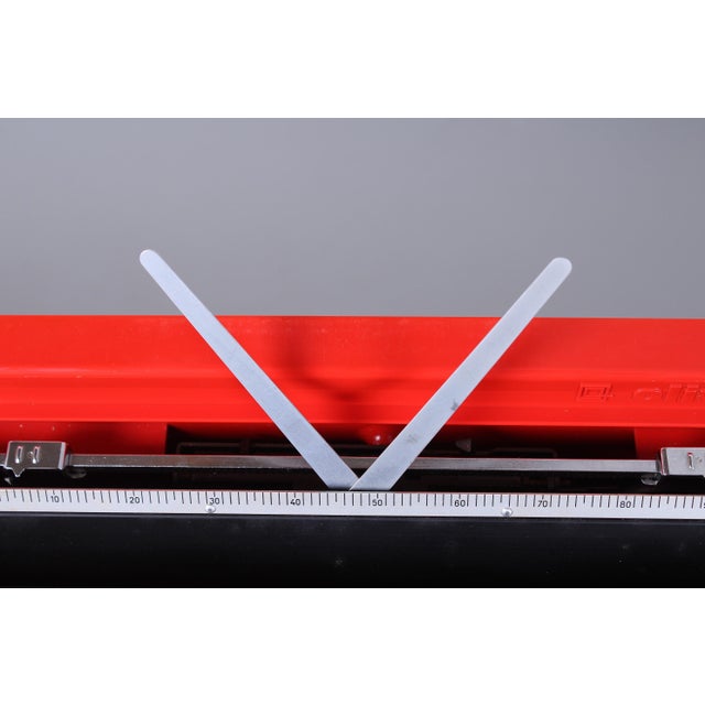 Valentine Red Typewriter by Ettore Sottsass for Olivetti, 1960s For Sale - Image 13 of 18
