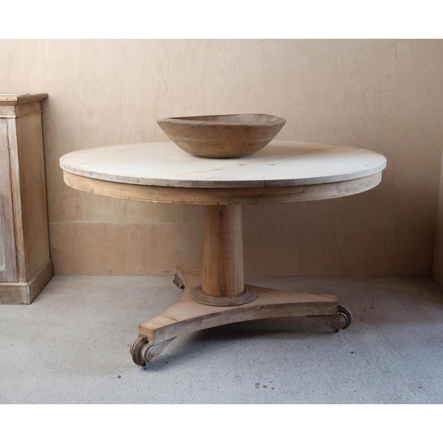 Large Antique English Palladian Style Round Bleached Table, 1835 For Sale - Image 3 of 14