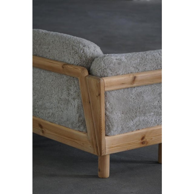 Danish Modern Three-Seater Sofa in Pine and Lambswool, 1980s For Sale - Image 17 of 18