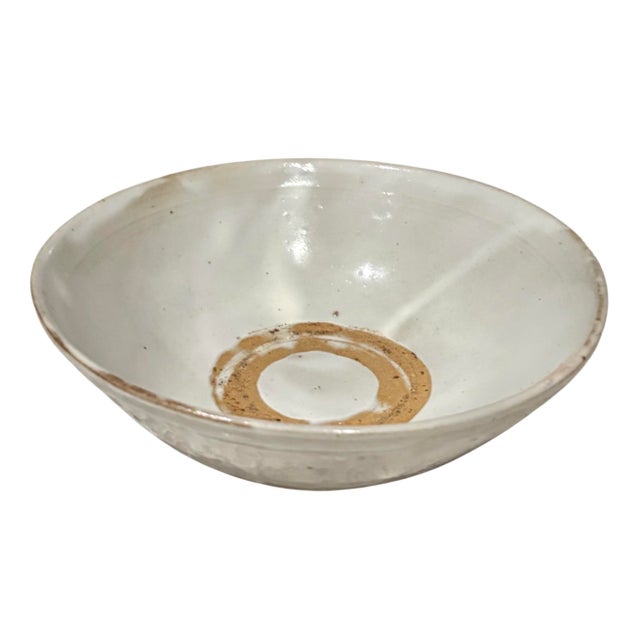 Beige Chinese Swatow-Ware Ming Dynasty Period Style Bowl, 7.5” Diameter For Sale - Image 8 of 8