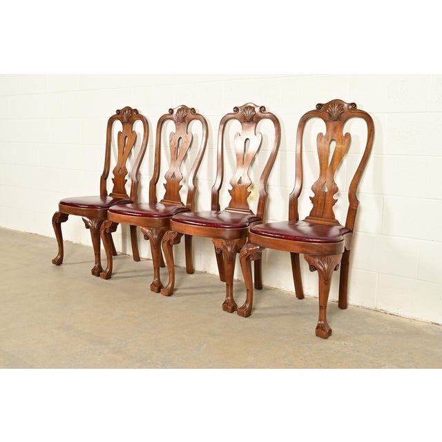 Kittinger Kittinger Georgian Carved Mahogany Dining Chairs, Set of Four For Sale - Image 4 of 14