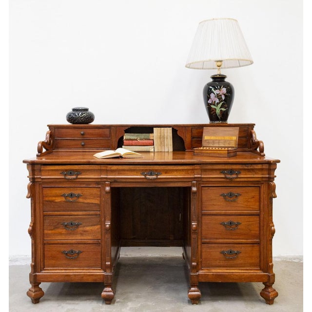 Louis Philippe Desk in Walnut, Mid-19th Century For Sale - Image 16 of 17