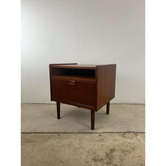 Mid-Century Modern Danish Modern Teak Nightstand Storage Cabinet For Sale - Image 3 of 12