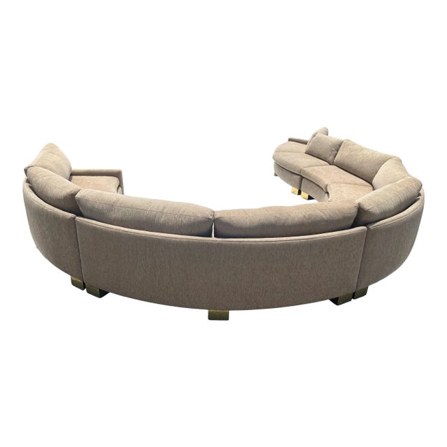 Metal 1970s Serpentine Sectional Sofa With Brass Feet For Sale - Image 7 of 10