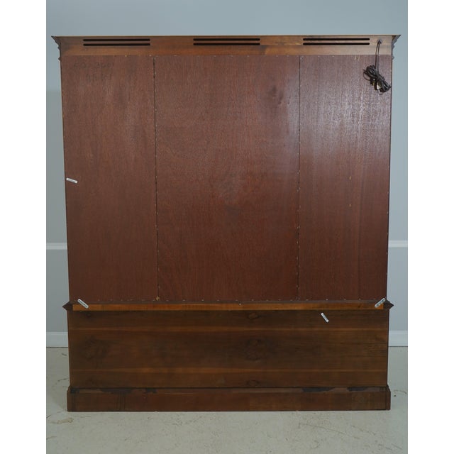 Pennsylvania House Cherry China Cabinet Breakfront For Sale - Image 16 of 18