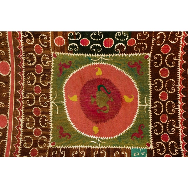 1960s Square Uzbek Suzani Decor - Tribal Tapestry 3'8'' X 4'6'' For Sale - Image 5 of 9